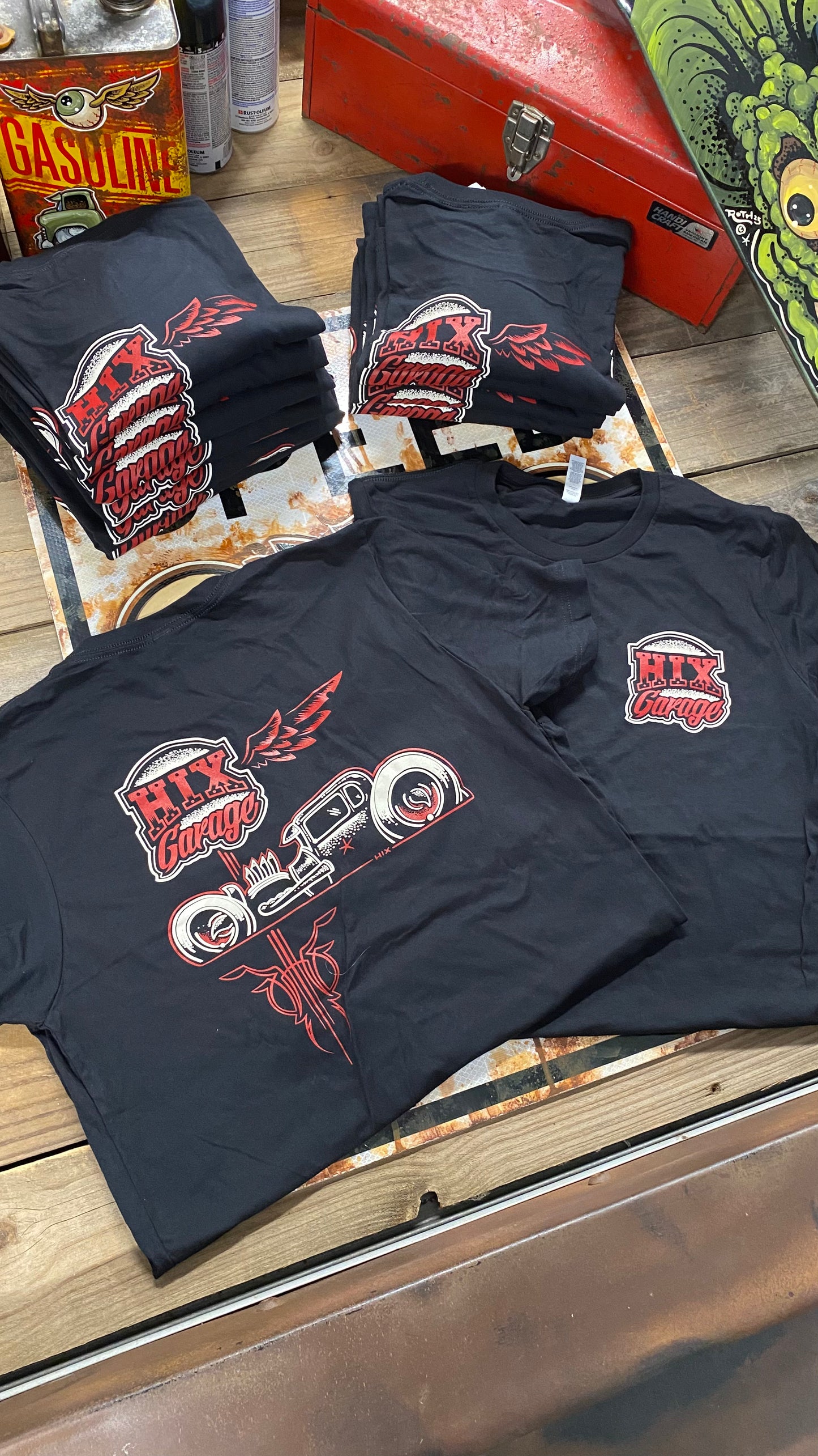 hixgarage red/ivory classic logo T